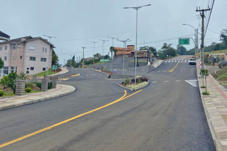 Obra de execução da rótula e revitalização da Via Cadorna e da Rua Ângelo Colet, na cidade de Montauri - RS.