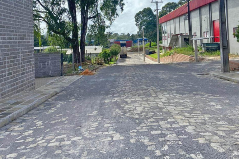 Pavimentação em Paralelepípedo de Basalto em Garibaldi – RS