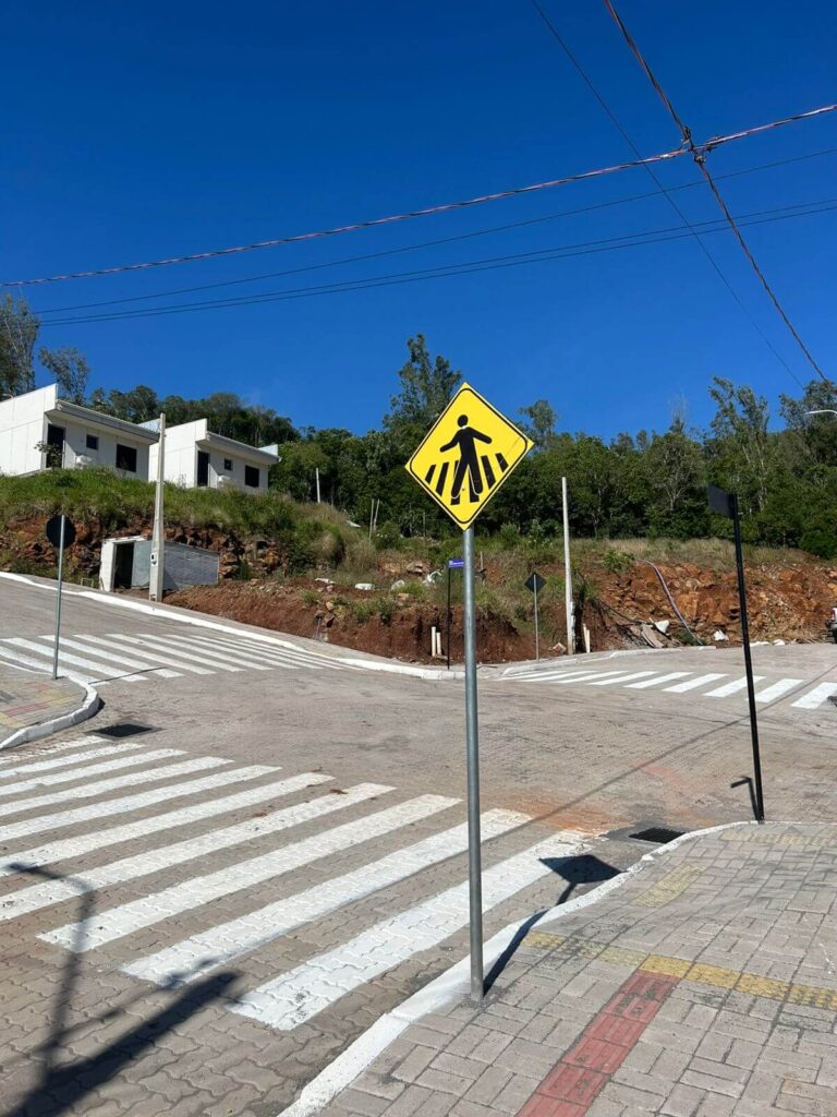 Obra de pavimentação na cidade de Muçum RS