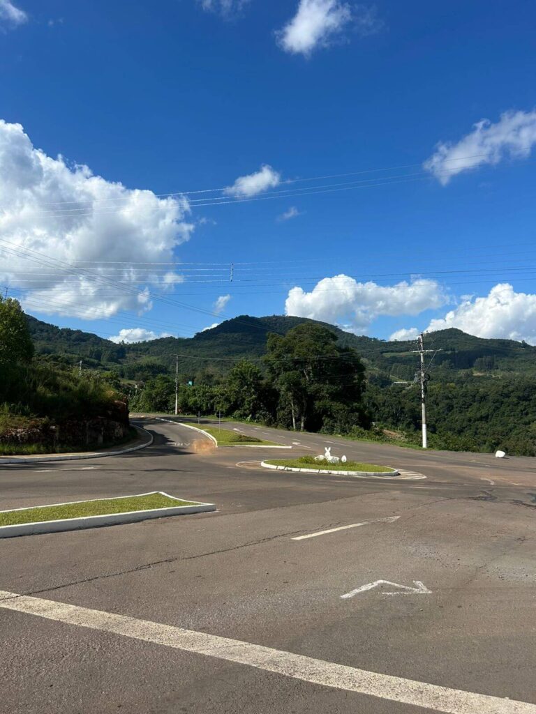 Implantação de rótula com infraestrutura completa em Alto Feliz – RS