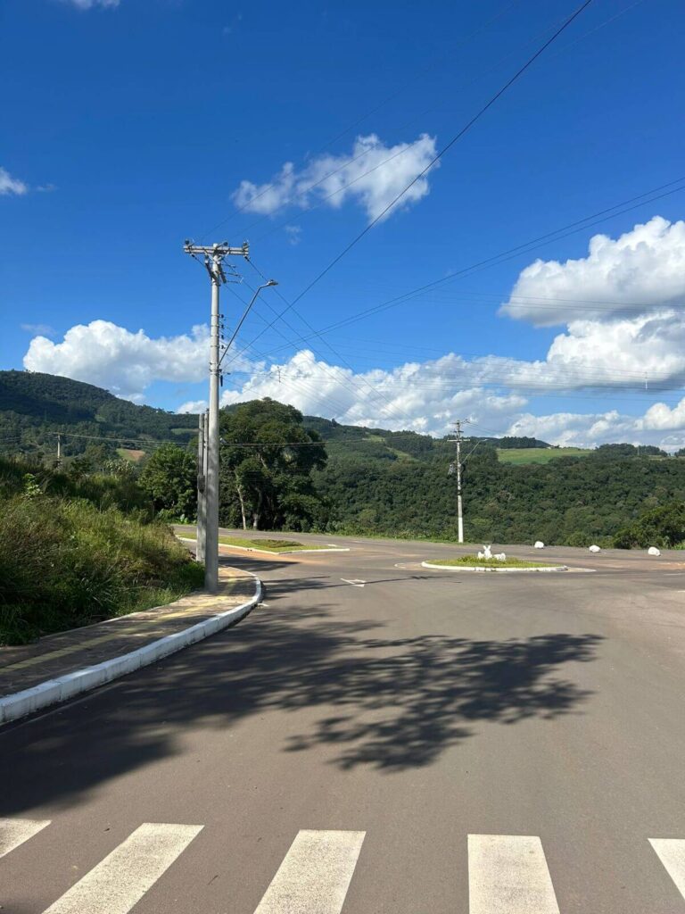 Implantação de rótula com infraestrutura completa em Alto Feliz – RS
