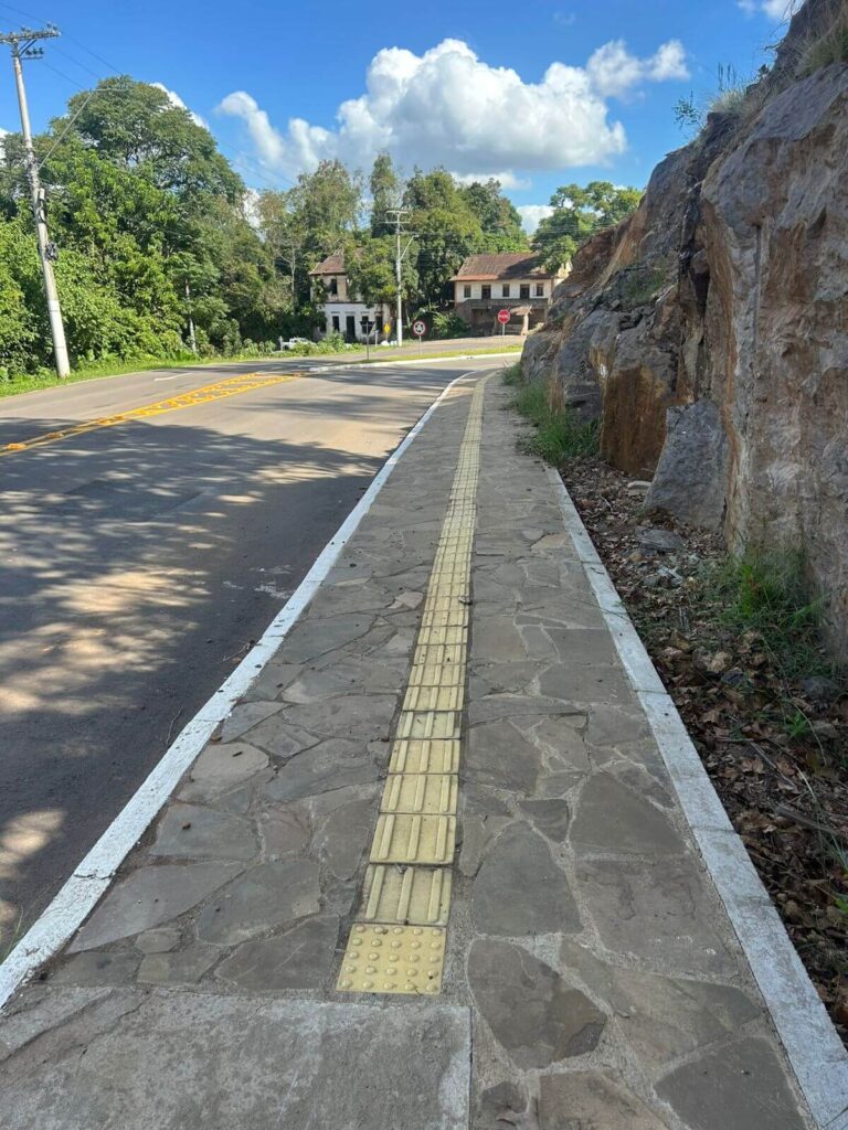 Implantação de rótula com infraestrutura completa em Alto Feliz – RS