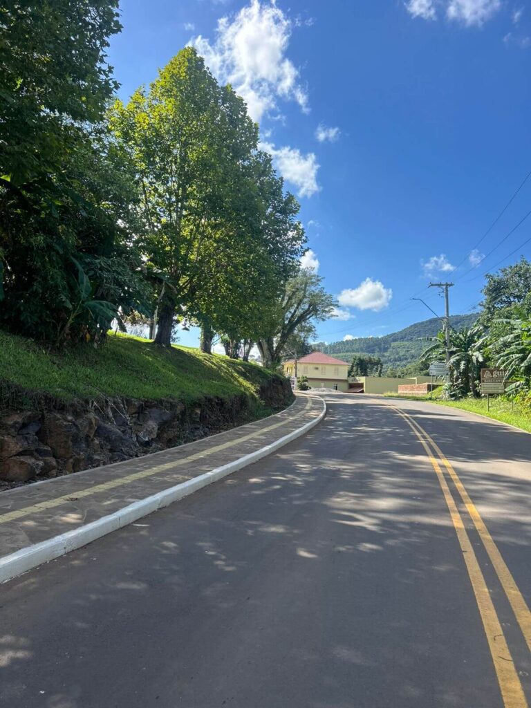 Implantação de rótula com infraestrutura completa em Alto Feliz – RS
