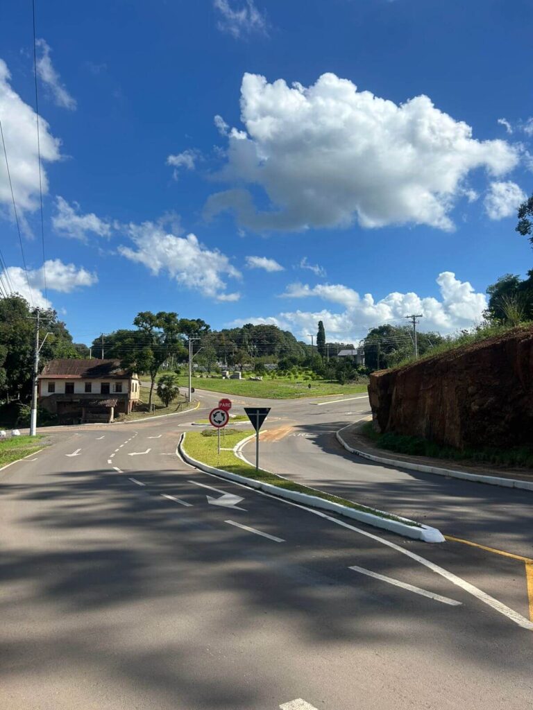 Implantação de rótula com infraestrutura completa em Alto Feliz – RS