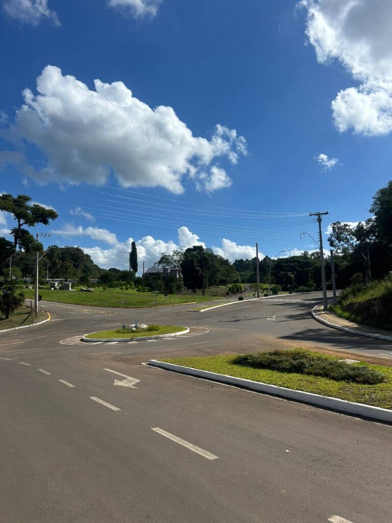 Implantação de rótula com infraestrutura completa em Alto Feliz – RS